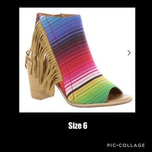 Serape shoes with fringe nwot